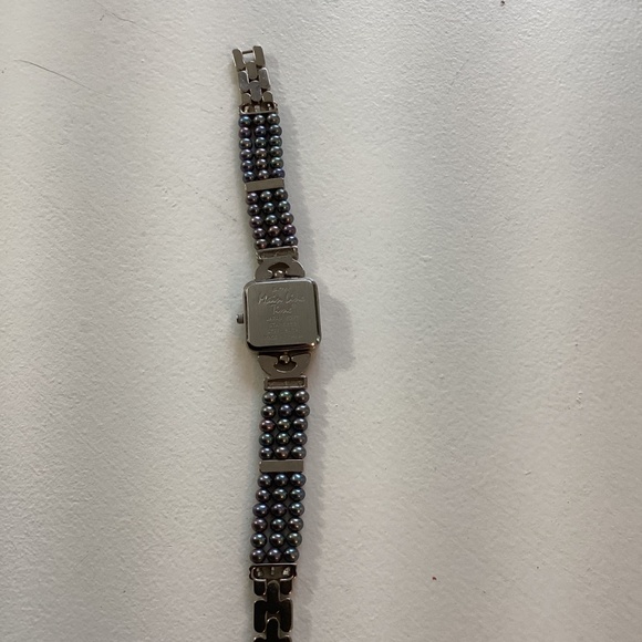 Vintage Main Line Gray Pearl and Silver Watch - Picture 4 of 4